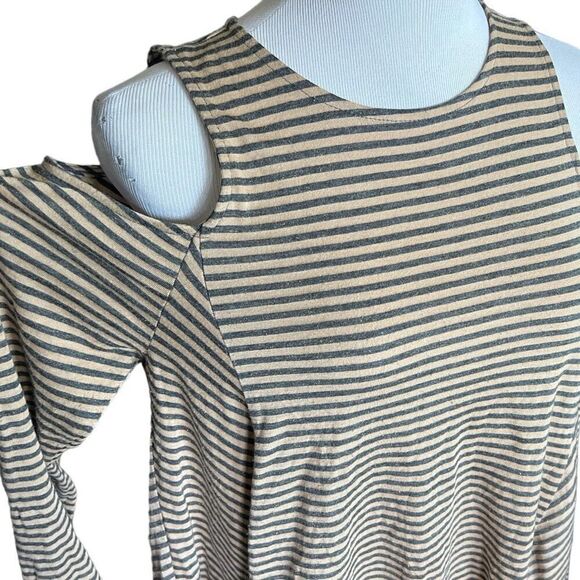 Womens Altar’d State Sparkle Shimmer Stripe Cold Shoulder  Top - Sz S - Picture 2 of 3